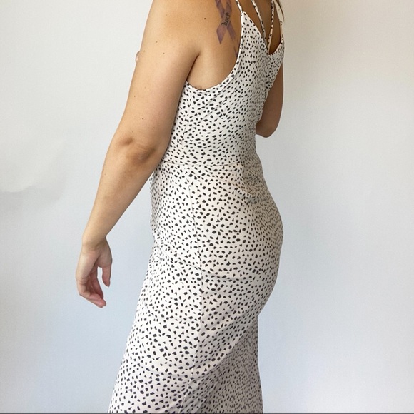 Double Strap Abstract Printed MIDI Dress - Picture 3 of 6